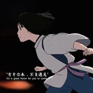 老妇擦她的老荫户
