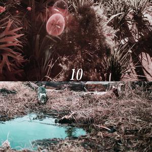 老妇擦她的老荫户
