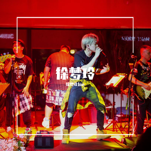 老妇擦她的老荫户
