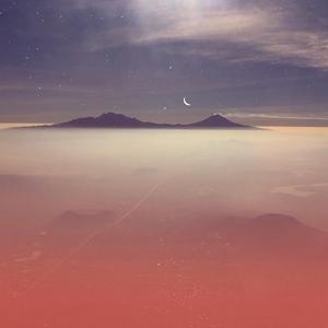 老妇擦她的老荫户
